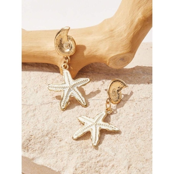NEW! Seashell Starfish Dangle Drop Fashion Earrings Resortwear Vacation Resort - Picture 1 of 10